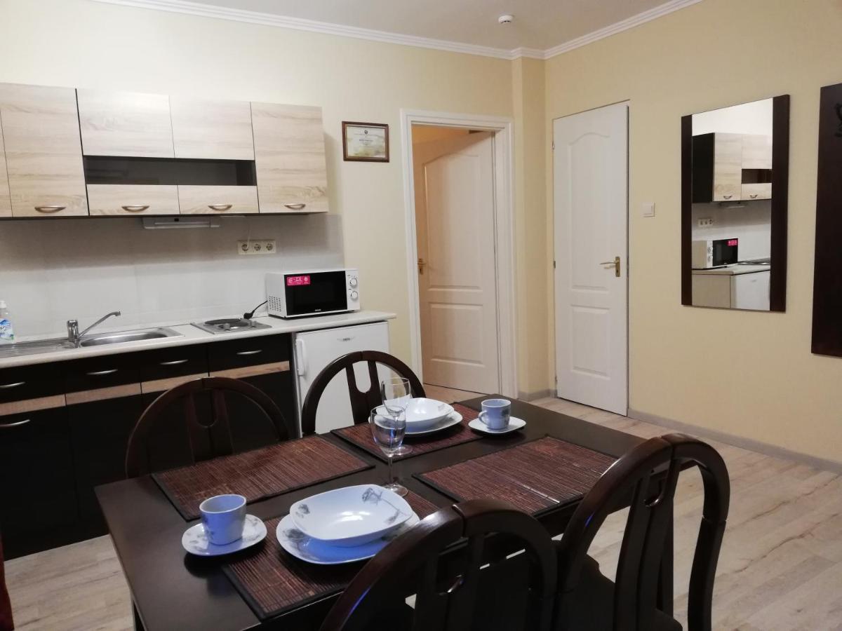 Voelgy Apartman Eger Bagian luar foto