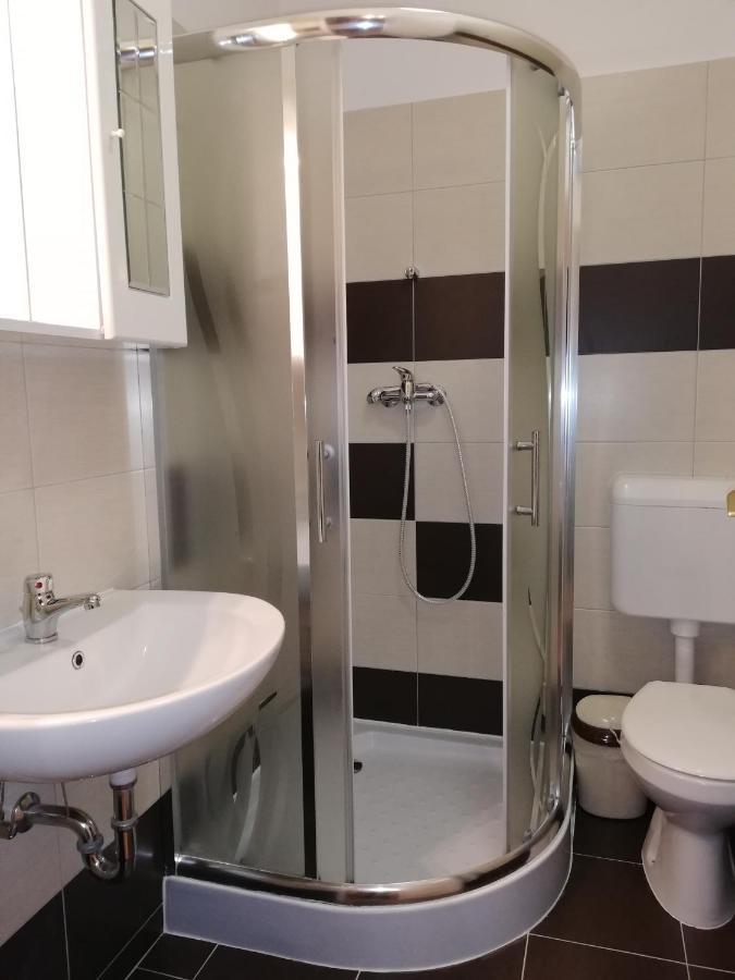 Voelgy Apartman Eger Bagian luar foto