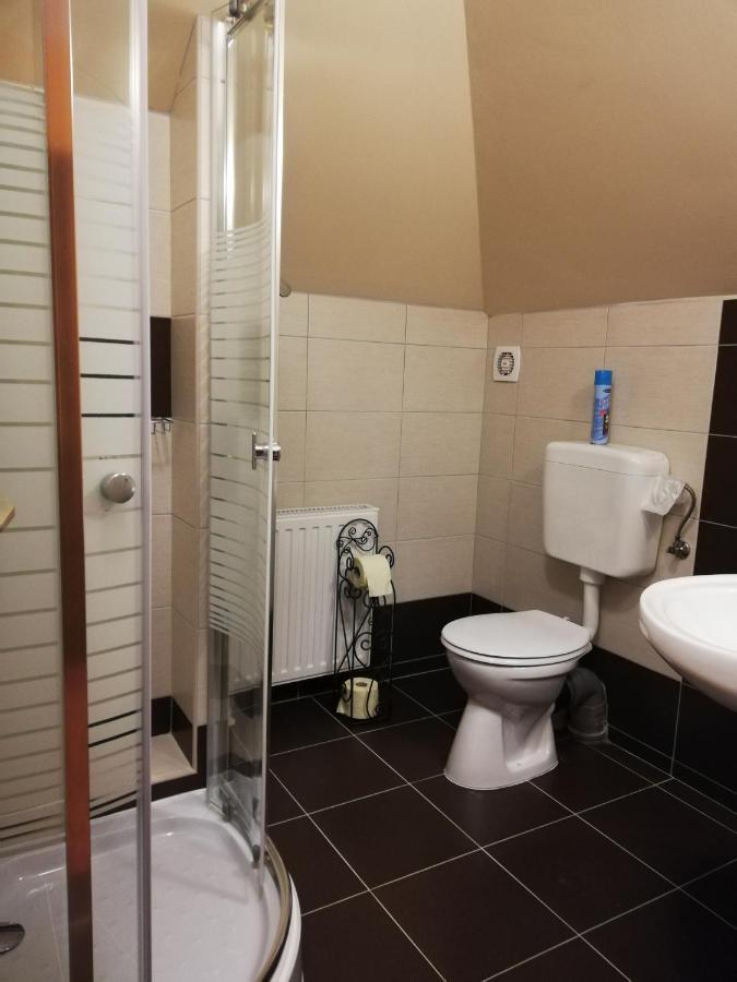Voelgy Apartman Eger Bagian luar foto