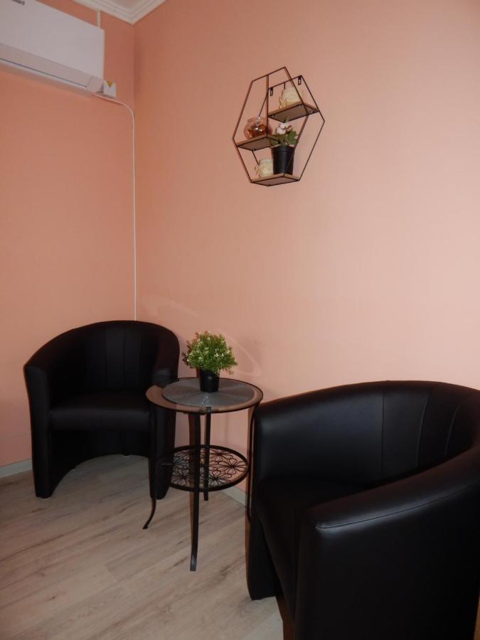 Voelgy Apartman Eger Bagian luar foto