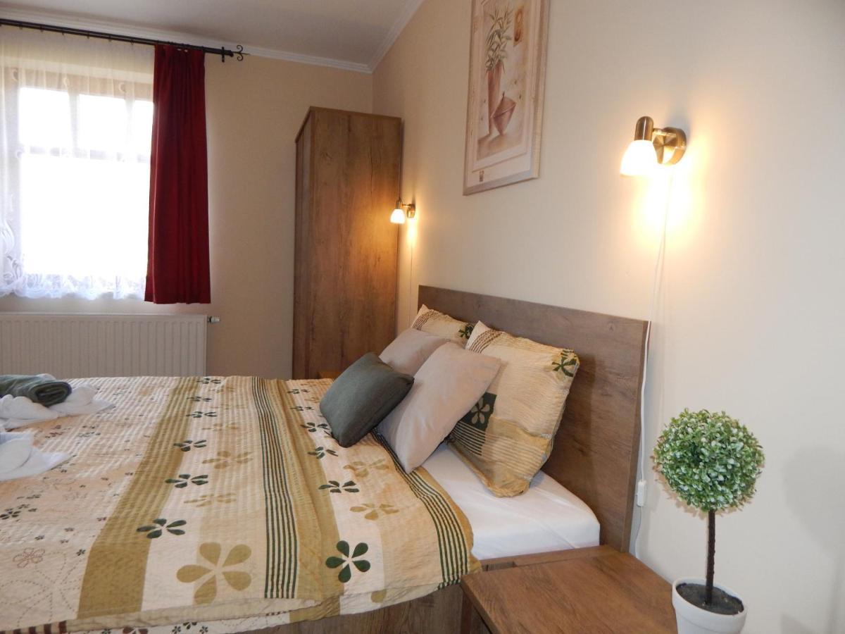 Voelgy Apartman Eger Bagian luar foto