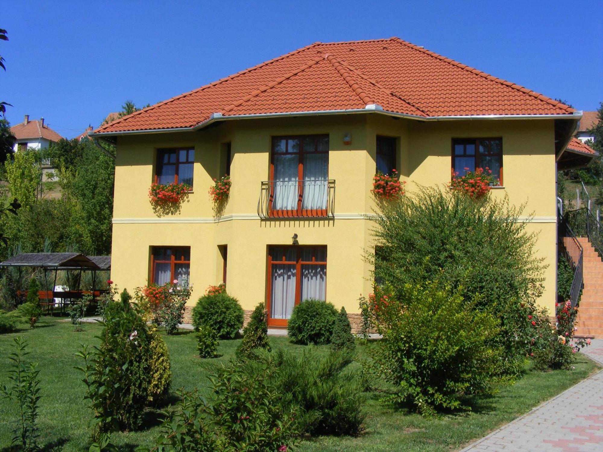 Voelgy Apartman Eger Bagian luar foto